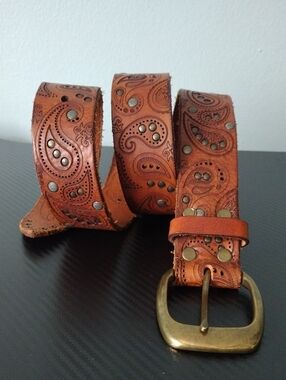 Brave 1992 Paisley Laser-Cut Metal Accented Vegetable Tanned Leather Belt Canada